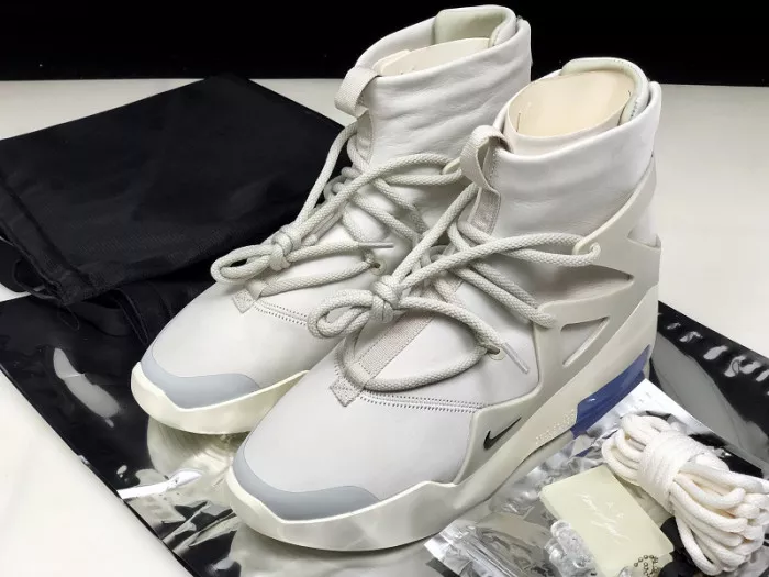 1st Kicks Nike Air Fear of God 1 Light Bone AR4237-002 0119