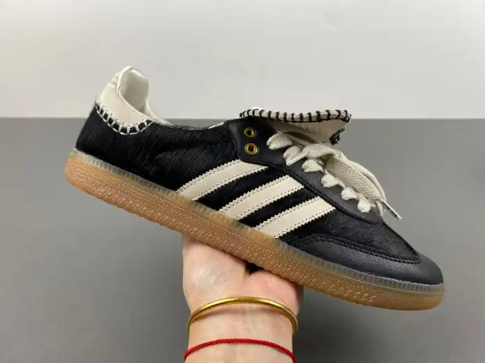 1st Kicks adidas Samba Pony Tonal Wales Bonner Core Black IE0580 0126