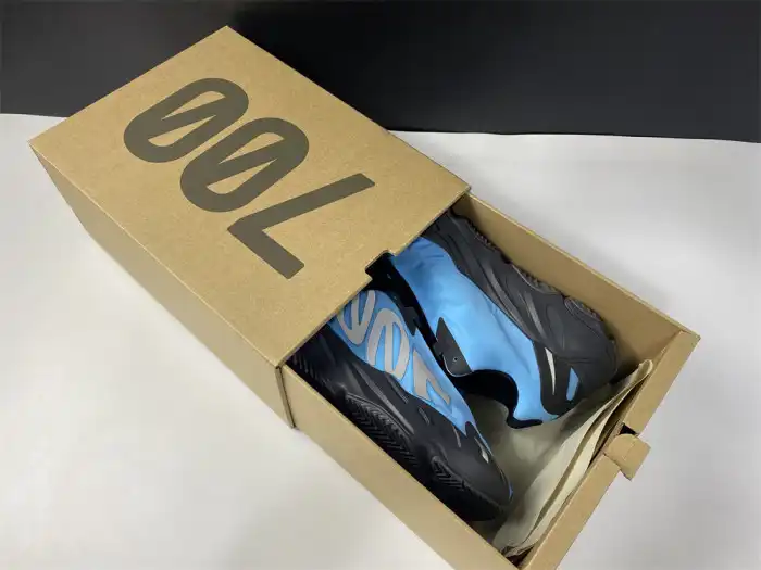 1st Kicks ADIDAS Yeezy Boost 700 MNVN 'Bright Cyan' GZ3079 0128