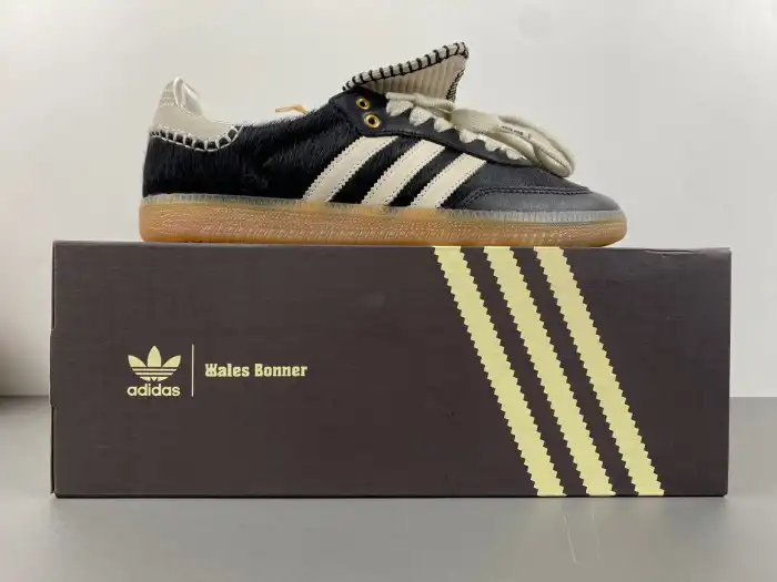 1st Kicks adidas Samba Pony Tonal Wales Bonner Core Black IE0580 0126