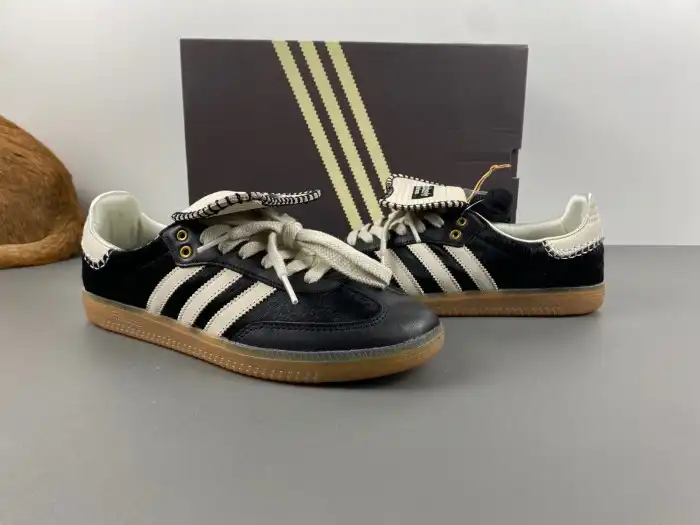 1st Kicks adidas Samba Pony Tonal Wales Bonner Core Black IE0580 0126