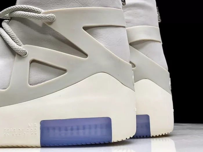 1st Kicks Nike Air Fear of God 1 Light Bone AR4237-002 0119