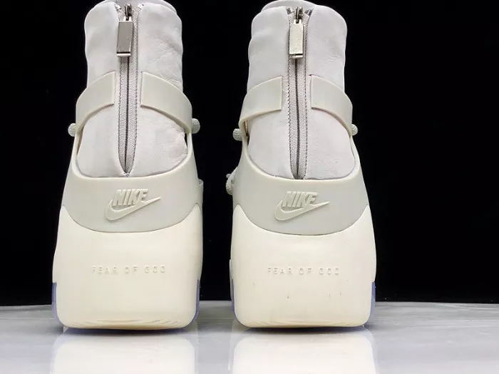 1st Kicks Nike Air Fear of God 1 Light Bone AR4237-002 0119