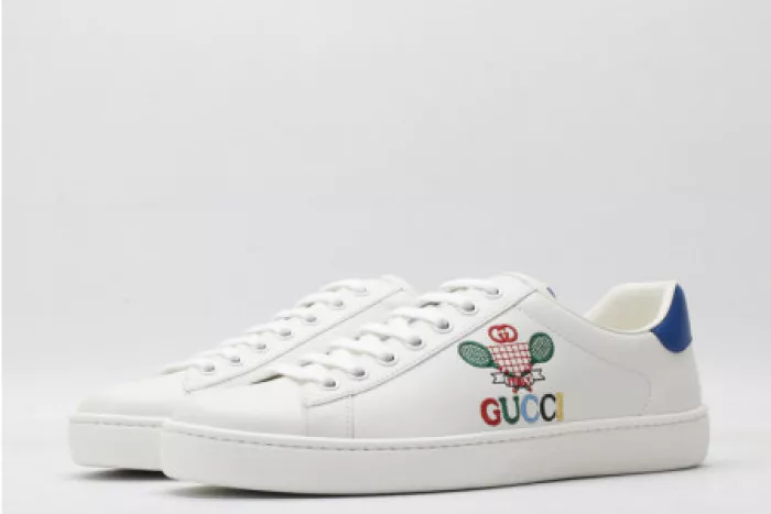 1st Kicks Shoes GUCC ACE EMBROIDERED LOW-TOP SNEAKER 603696 AY070 9096 0120