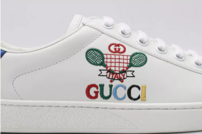 1st Kicks Shoes GUCC ACE EMBROIDERED LOW-TOP SNEAKER 603696 AY070 9096 0120