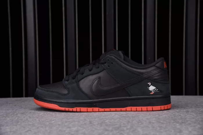 Nike SB Dunk Low Black Pigeon 883232-008 0118