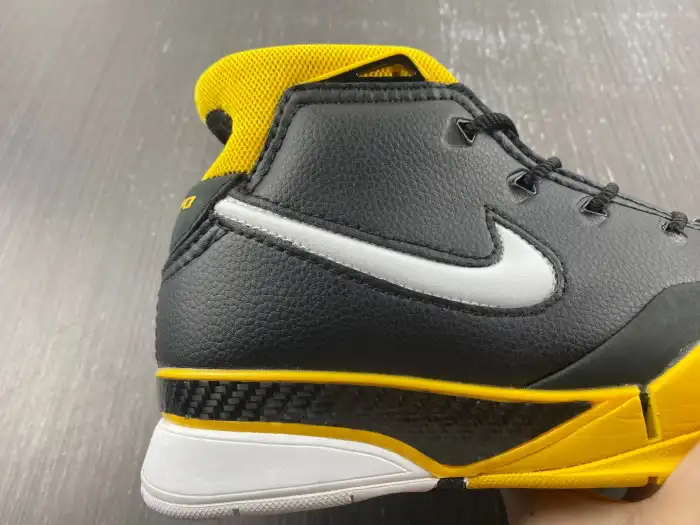 1st Kicks Nike Kobe 1 Protro Black Maize AQ2728-003 0201